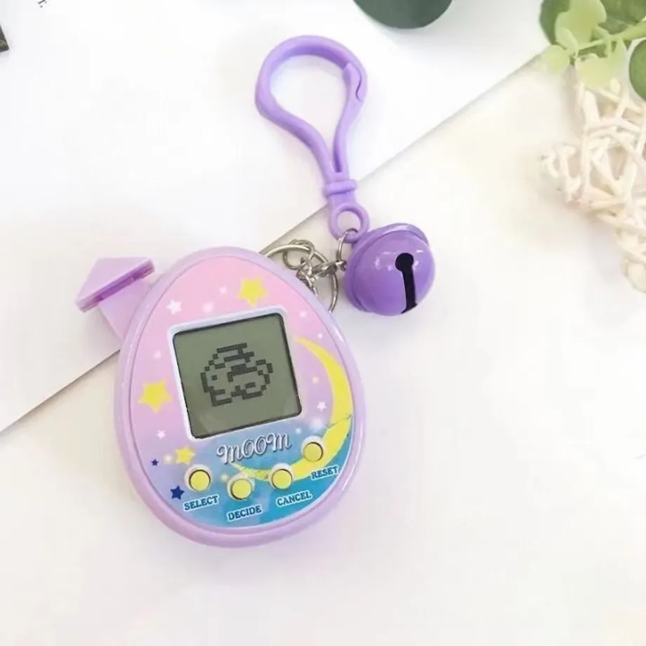 Hra Tamagotchi ve tvaru vajíčka s různými motivy