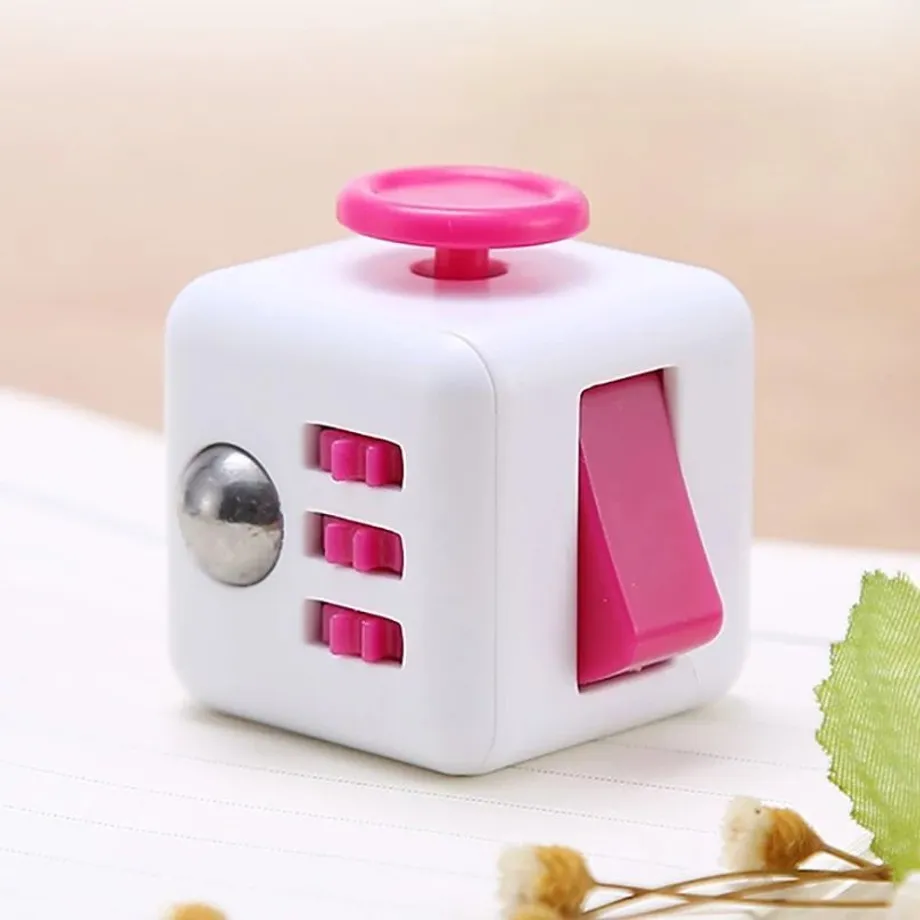 Originální antistresová kostka Fidget Cube