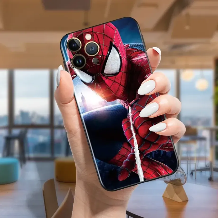 Trendy silikonový kryt s motivy oblíbeného hrdiny Spider-man na telefony iPhone