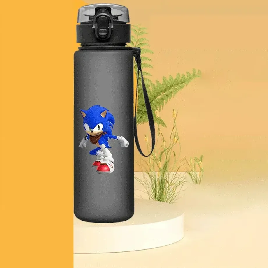 Trendy láhev na vodu s tlakovým uzávěrem v motivech ježka Sonic