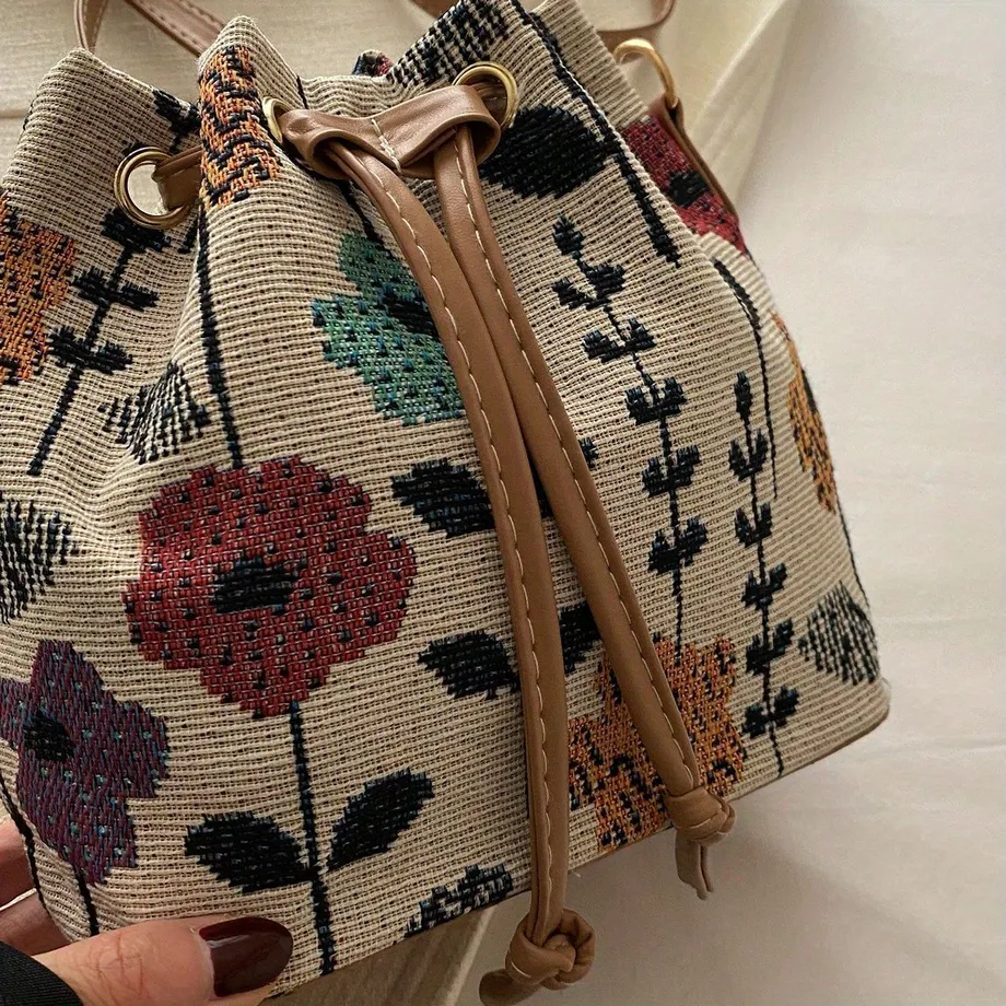 Elegantní mini crossbody kabelka s květinovým motivem