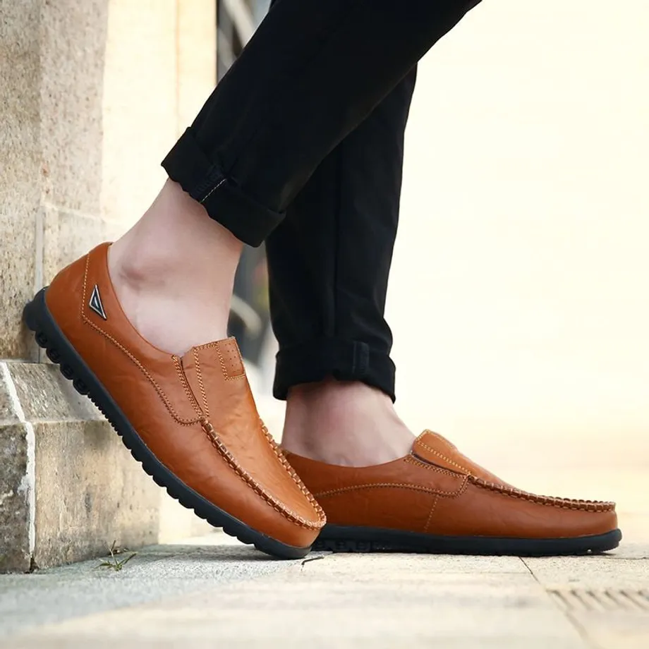 Pánské elegantní kožené mokasíny - Slip on