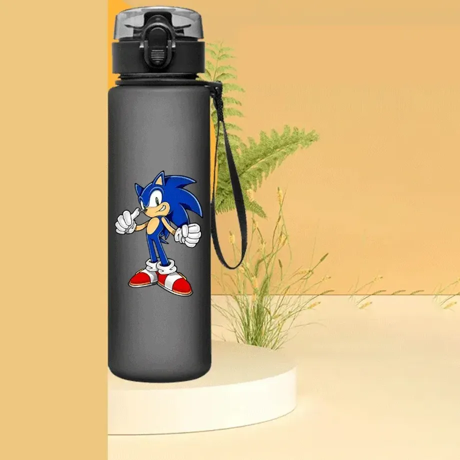 Trendy láhev na vodu s tlakovým uzávěrem v motivech ježka Sonic