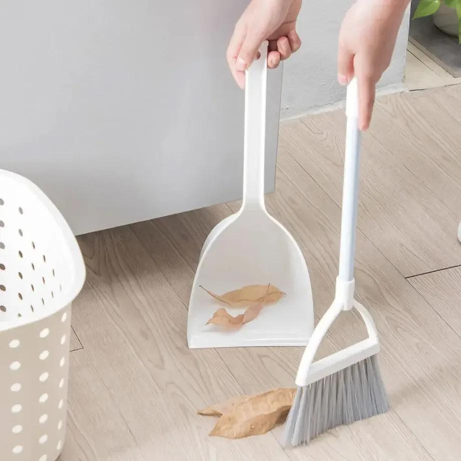 2dílná sada - ergonomický mop a lopatka pro pohodlné zametání