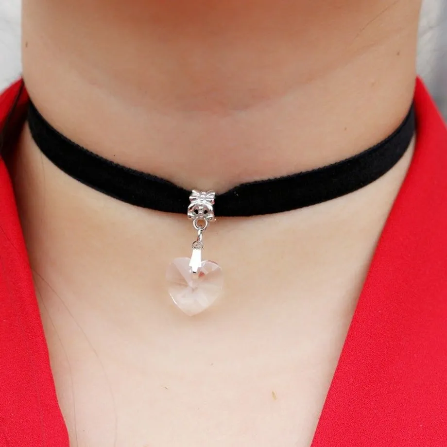 Náhrdelník Choker se srdíčkem - 7 barev