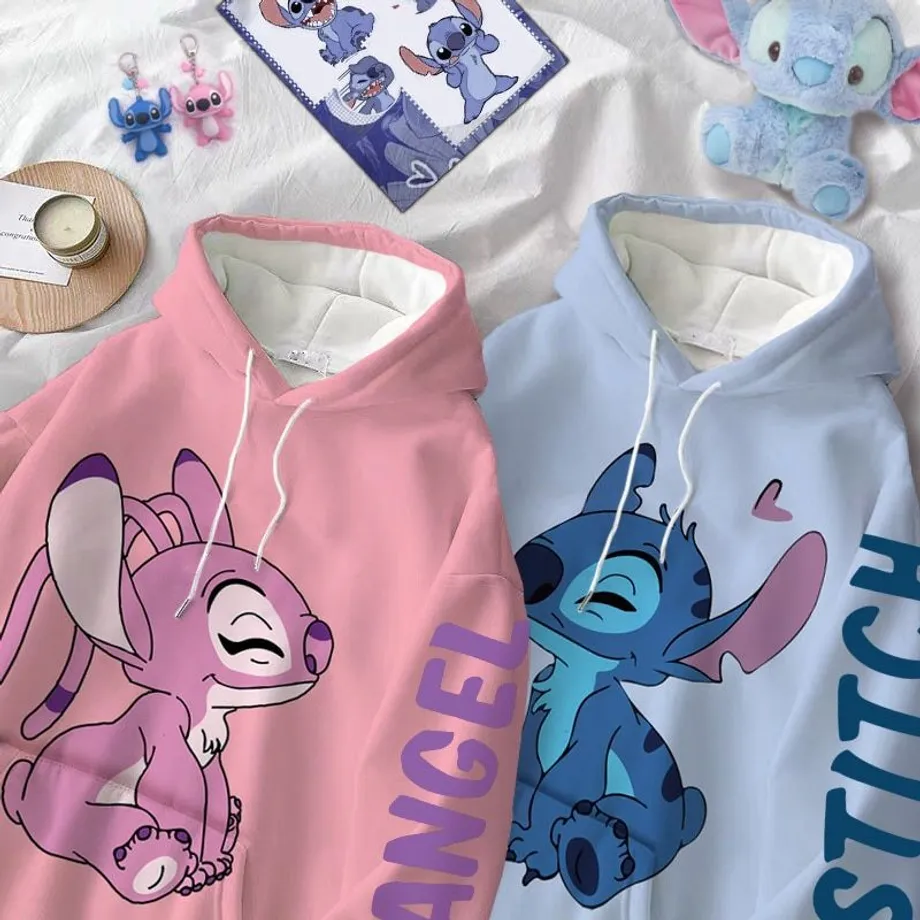 Trendy mikina v různých barvách s potiskem oblíbené Disney postavy Stitche Jullius