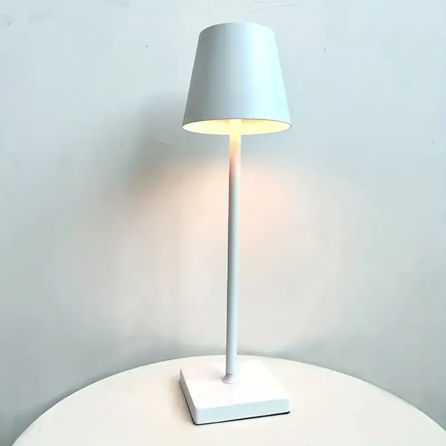 Elegantní Stolní lampa Kalich - Dotykové ovládání, 3 barvy světla - Pro ložnici a pracovnu