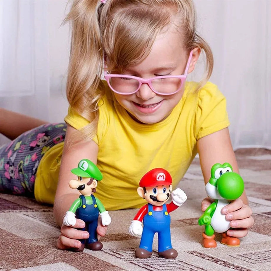 Dětská postavička s pohyblivými končetinami v provedení Super Mario