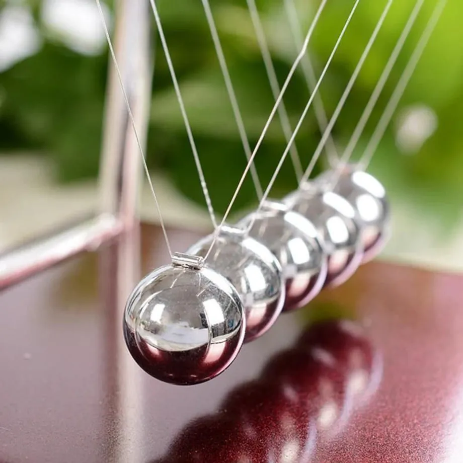 Stolní hračka Mini Newton's Cradle