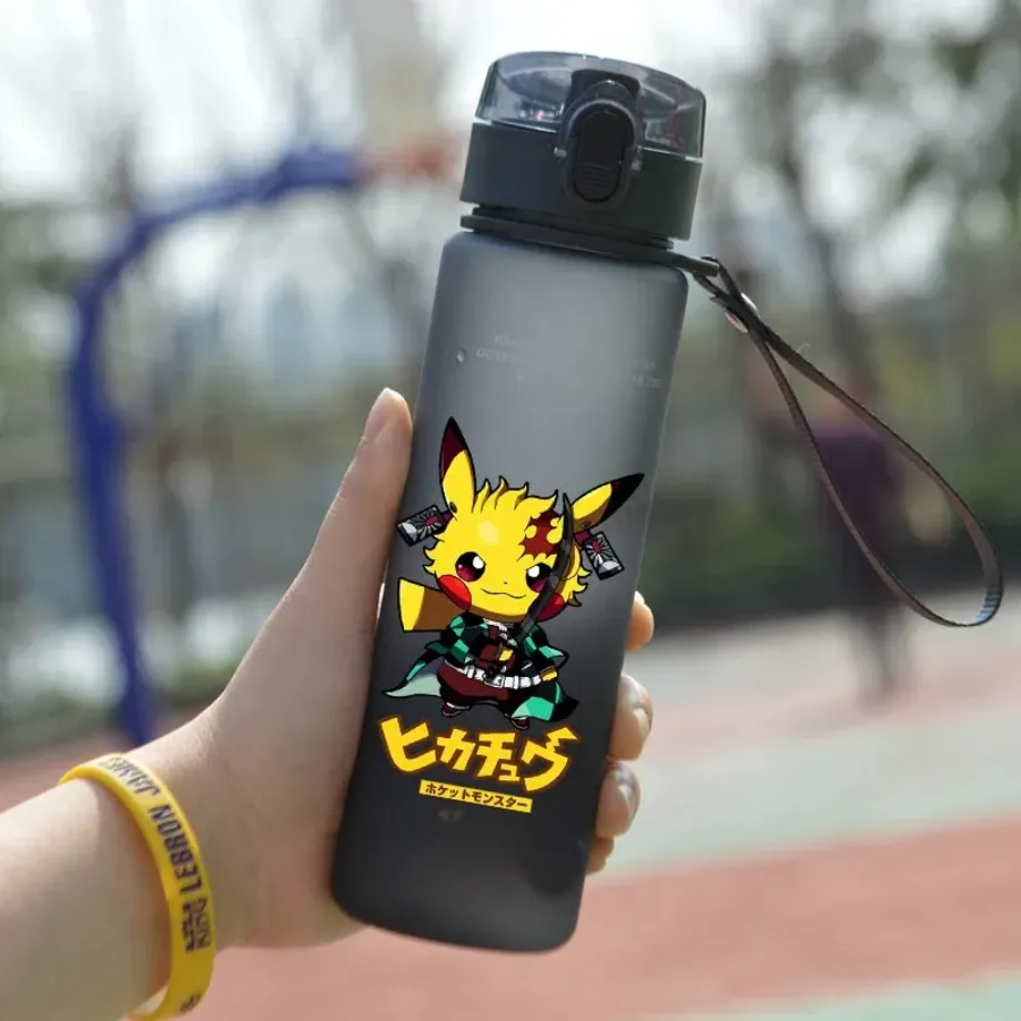 Stylová dětská sportovní láhev na vodu s motivy oblíbených Pokémon