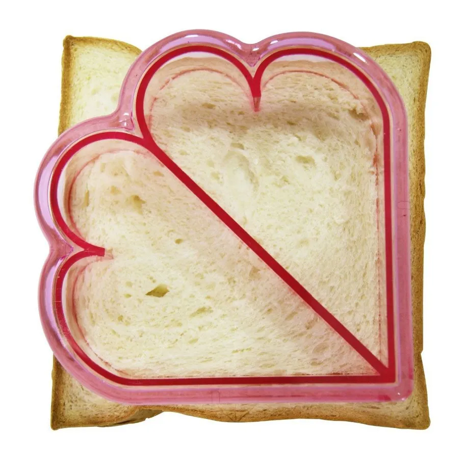 Vykrajovátko na toast