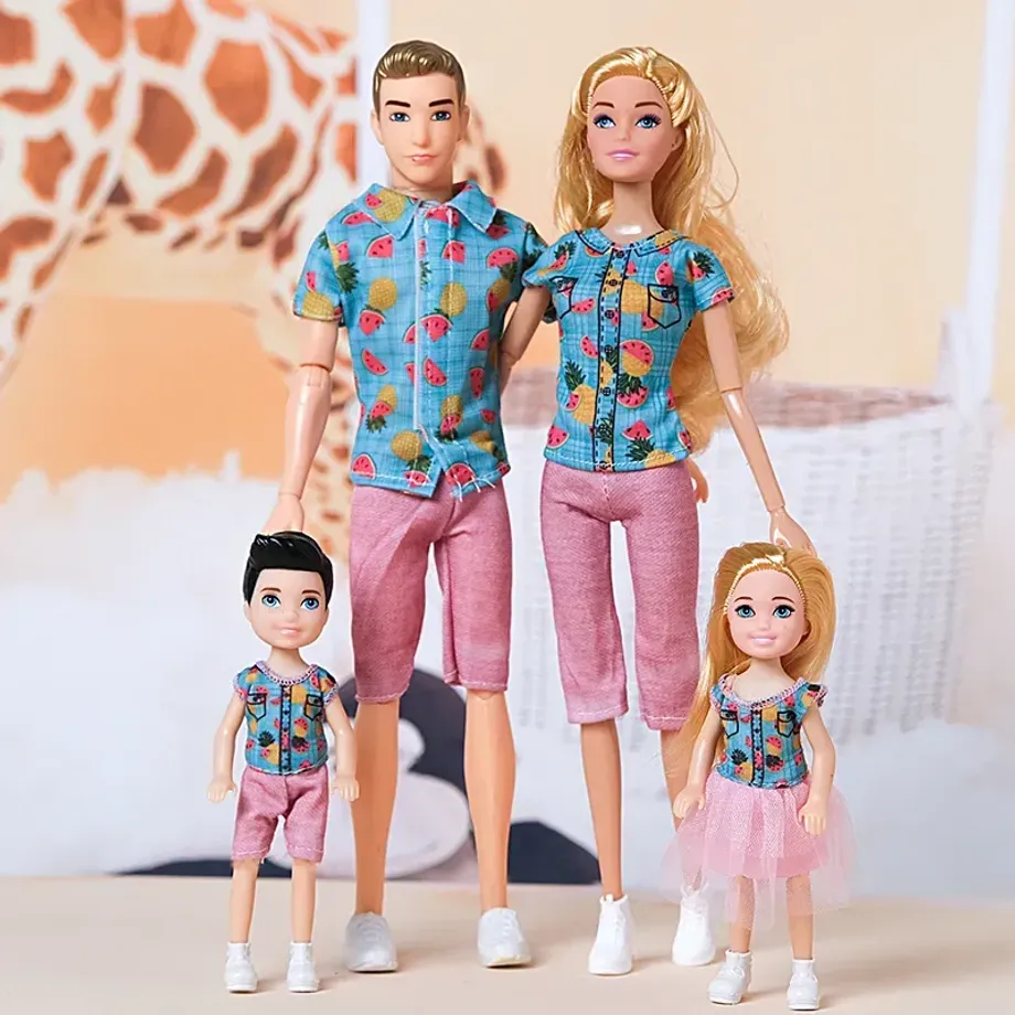 Roztomilá sada panenek Barbie rodina ve stejném oblečení - sada 4 ks