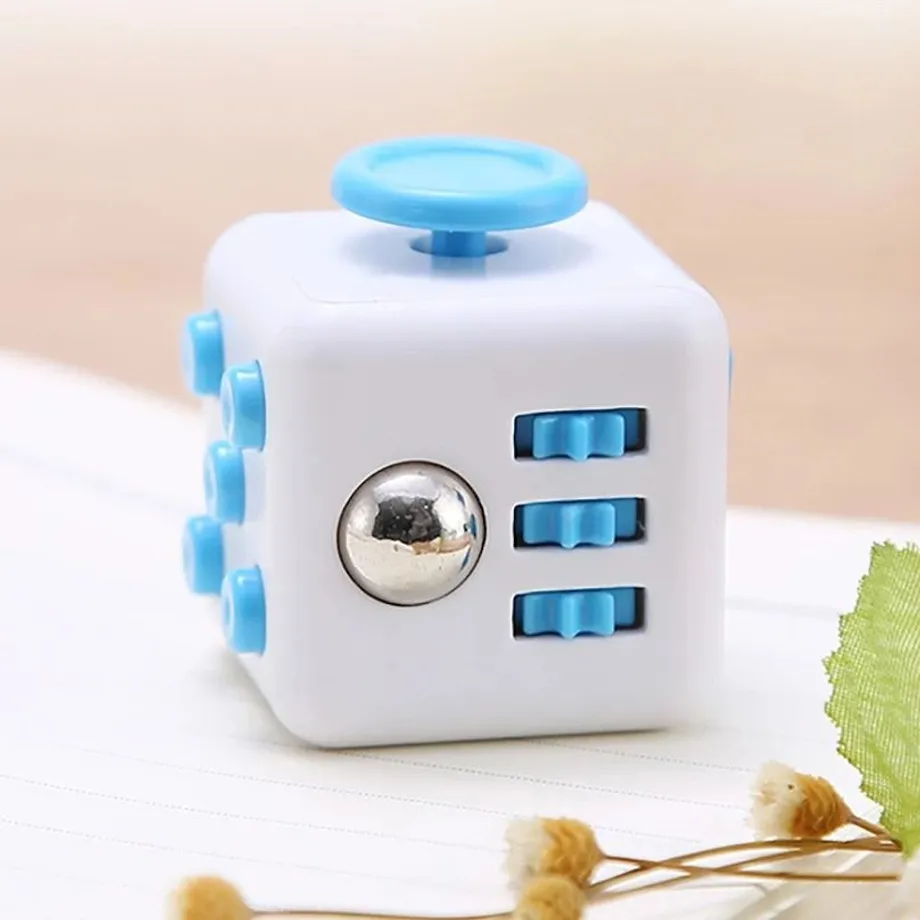 Originální antistresová kostka Fidget Cube