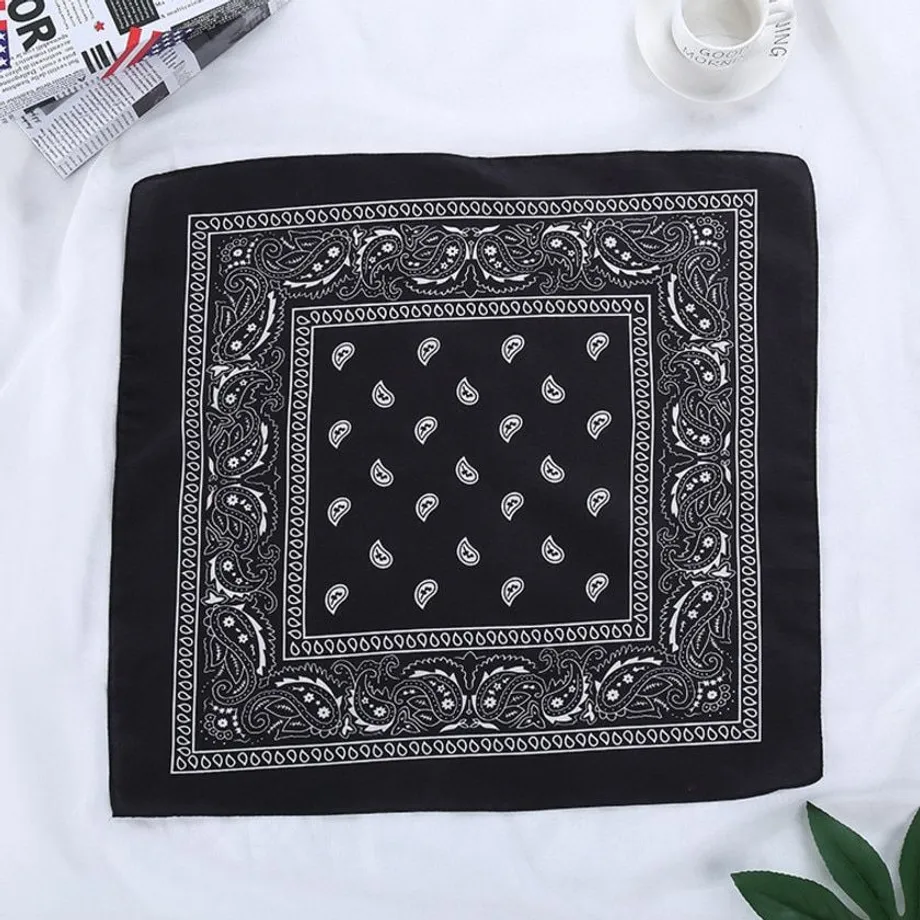 Stylový unisex bavlněný šátek bandana v několika barevných variantách Aristoteles