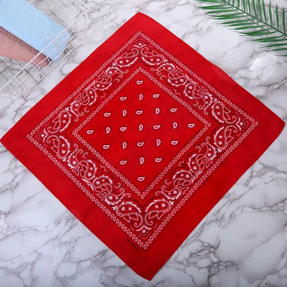 Stylový unisex bavlněný šátek bandana v několika barevných variantách Aristoteles