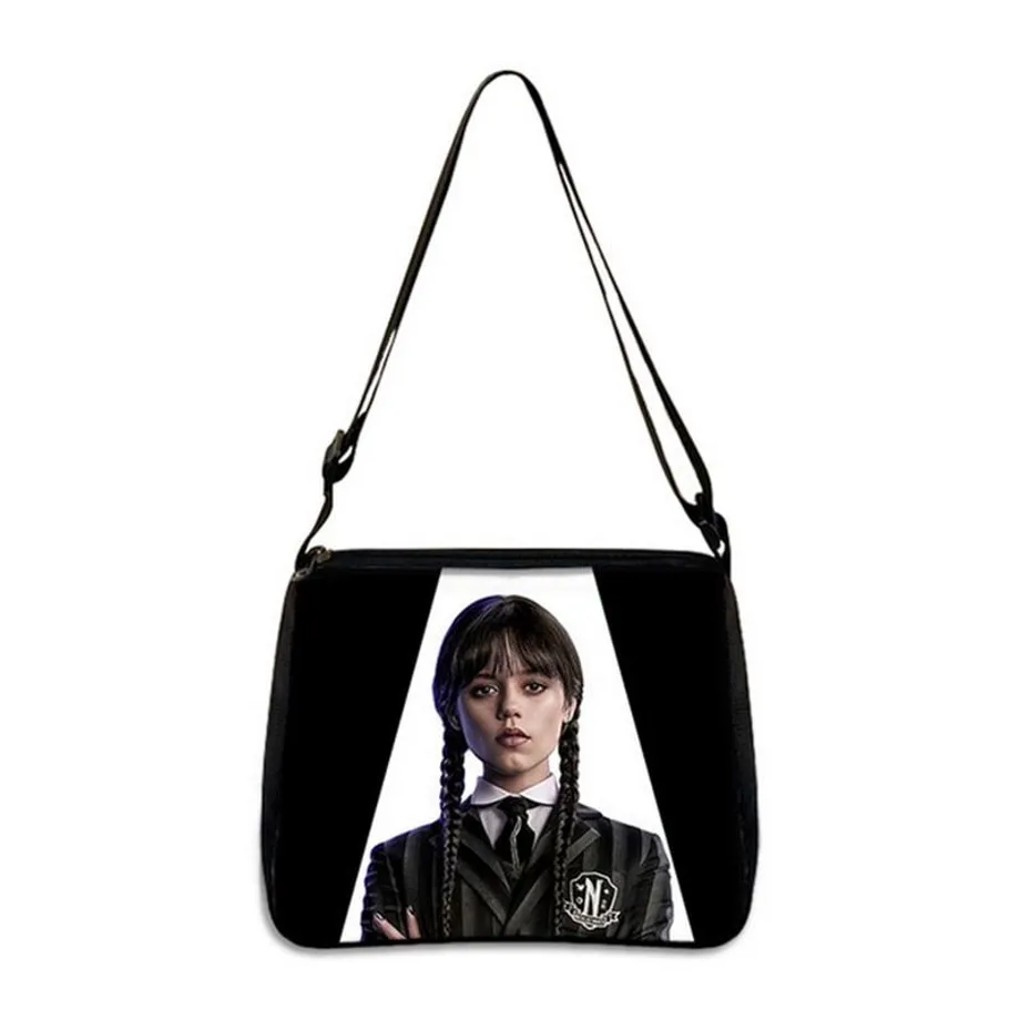 Unisex crossbody taška s motivy z oblíbeného seriálu Wednesday