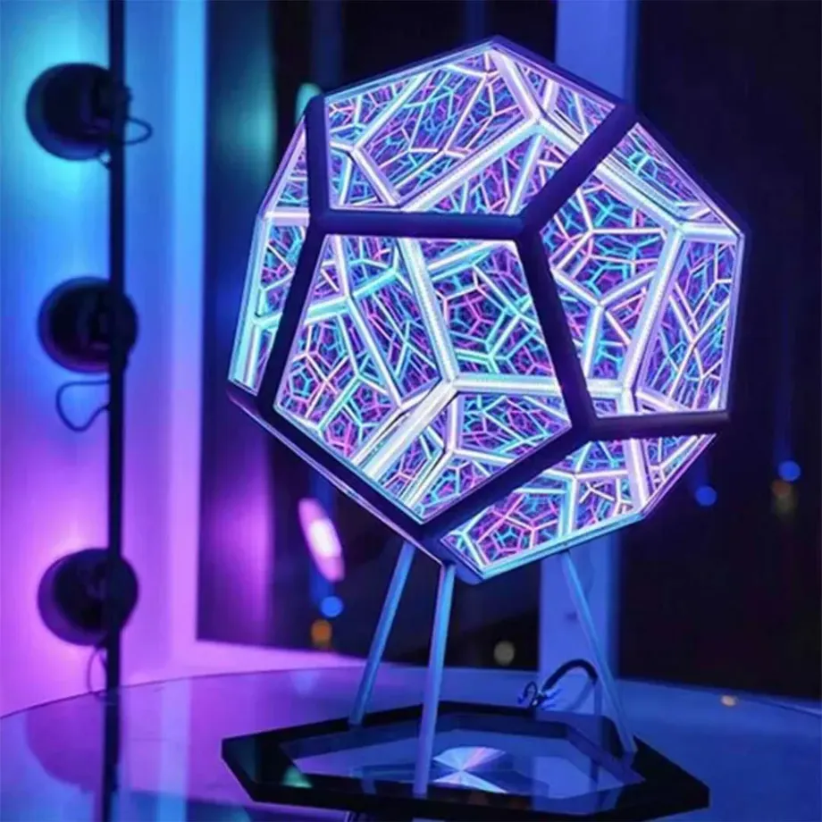 Stůl lampička Dodecahedron s měnící se barvou